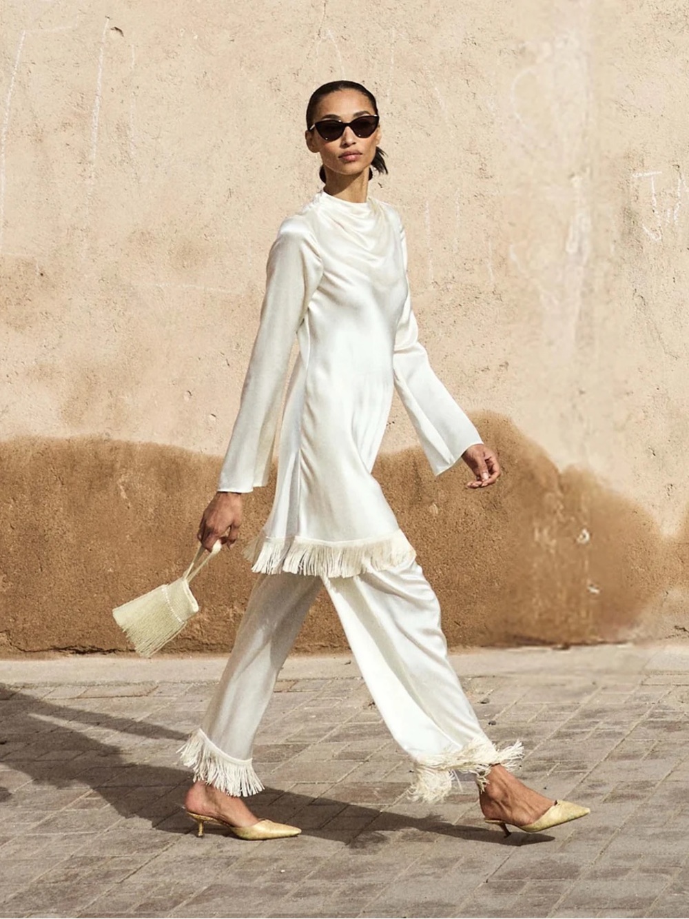 Doen Cream A-Line Fringe Hem Dress